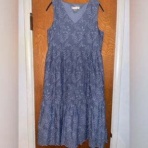 Sleeveless Patterned Dress